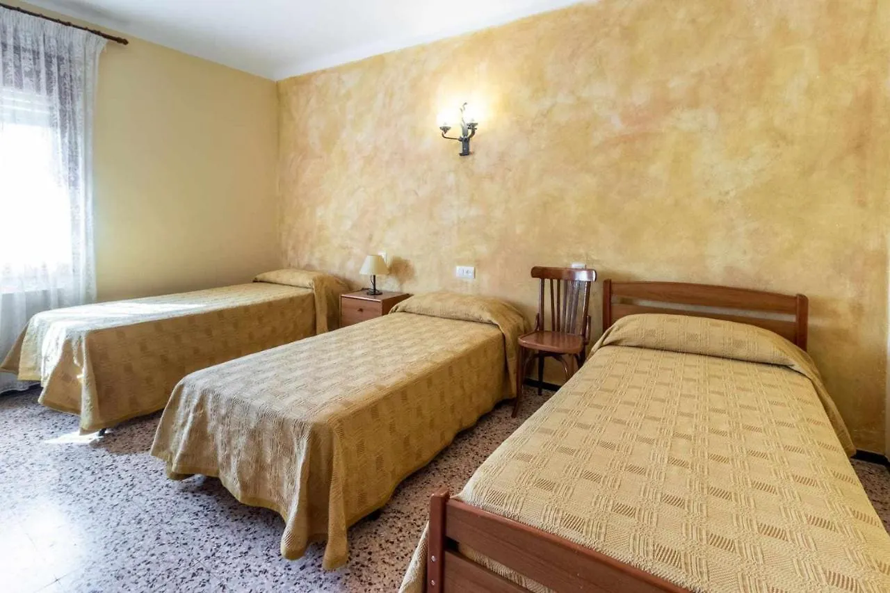 Dom wakacyjny Mas Dels Frares Casa Rural En Entorno Natural Girona